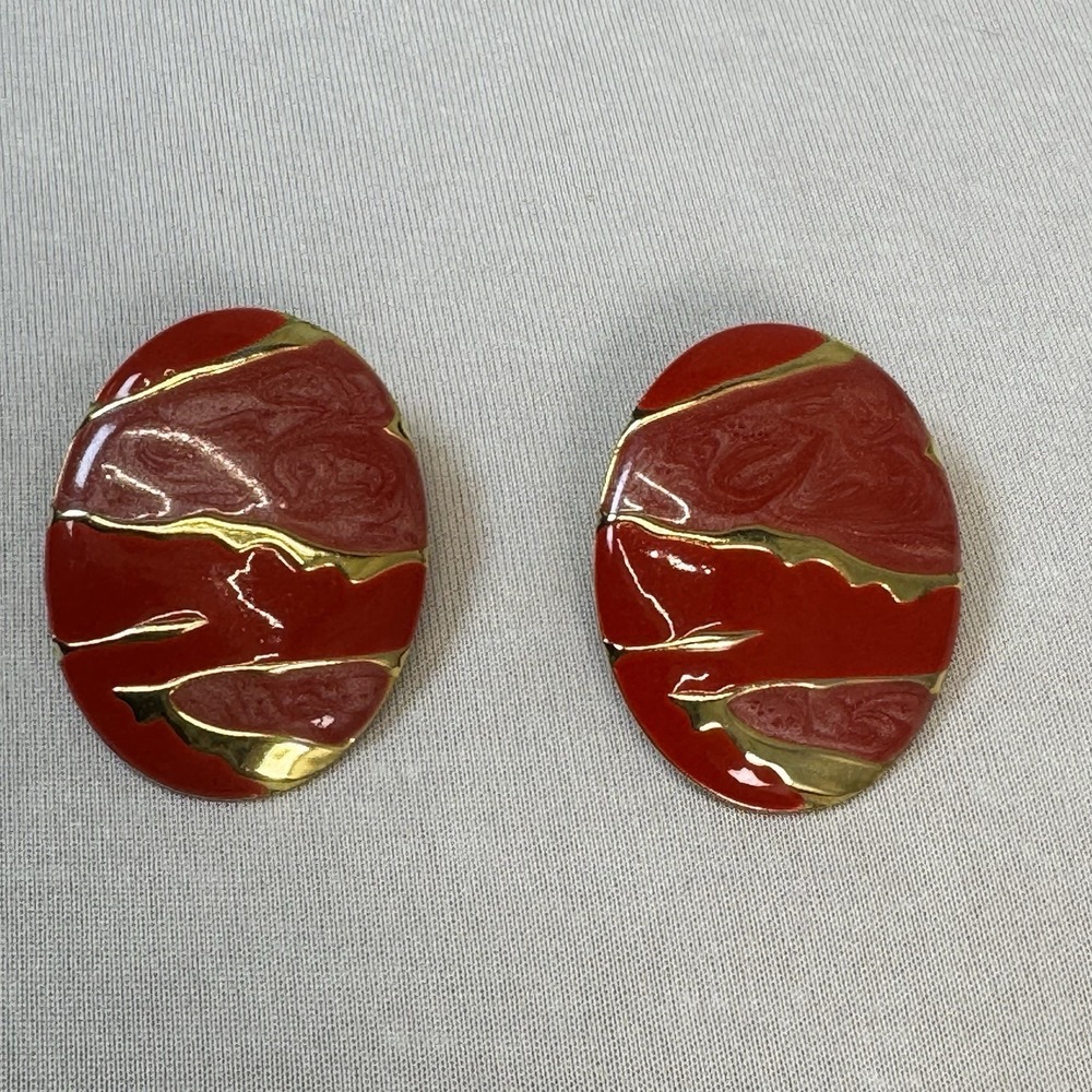 Large Vintage Red Enamel Egg Shaped Pierced Earring with Gold Tone‎ Stripes.